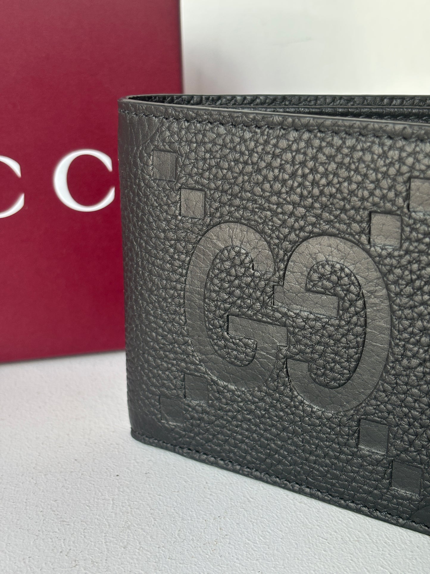 Gucci Jumbo Logo mens bifold wallet