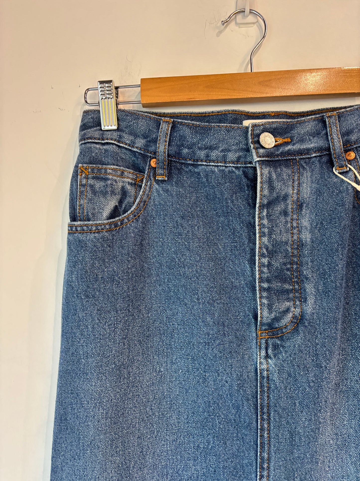 Camilla and Marc 'Rennie' skirt ~ size 8