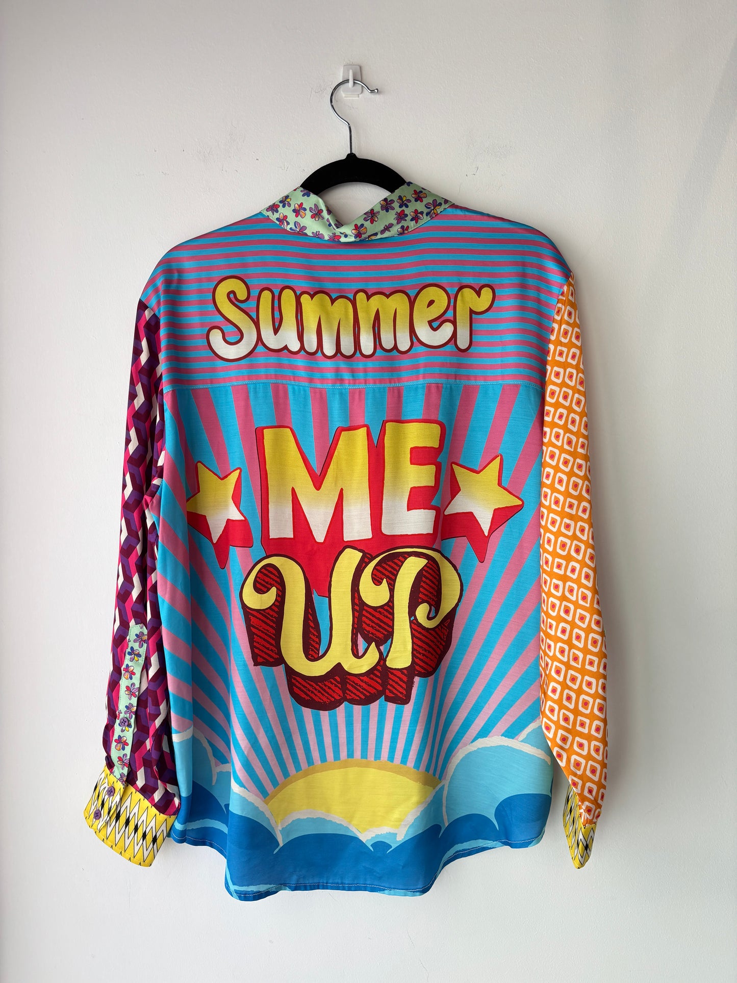 Me369 'Isabel - Twisted Love' Shirt ~ size Medium