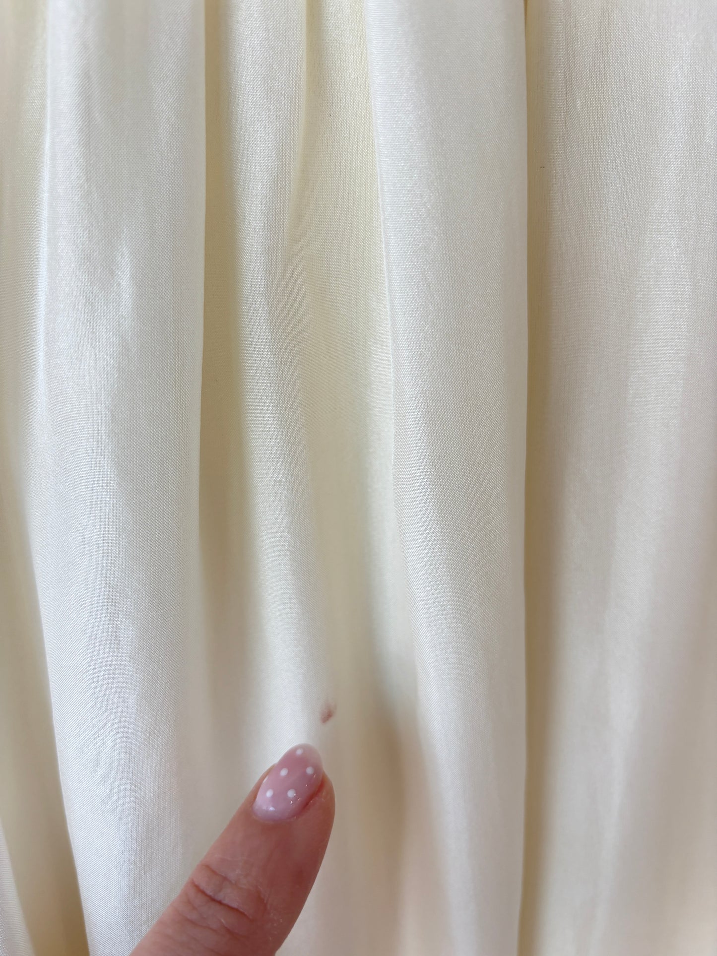 Flannel cream silk skirt ~ size 1 (au 8-10)