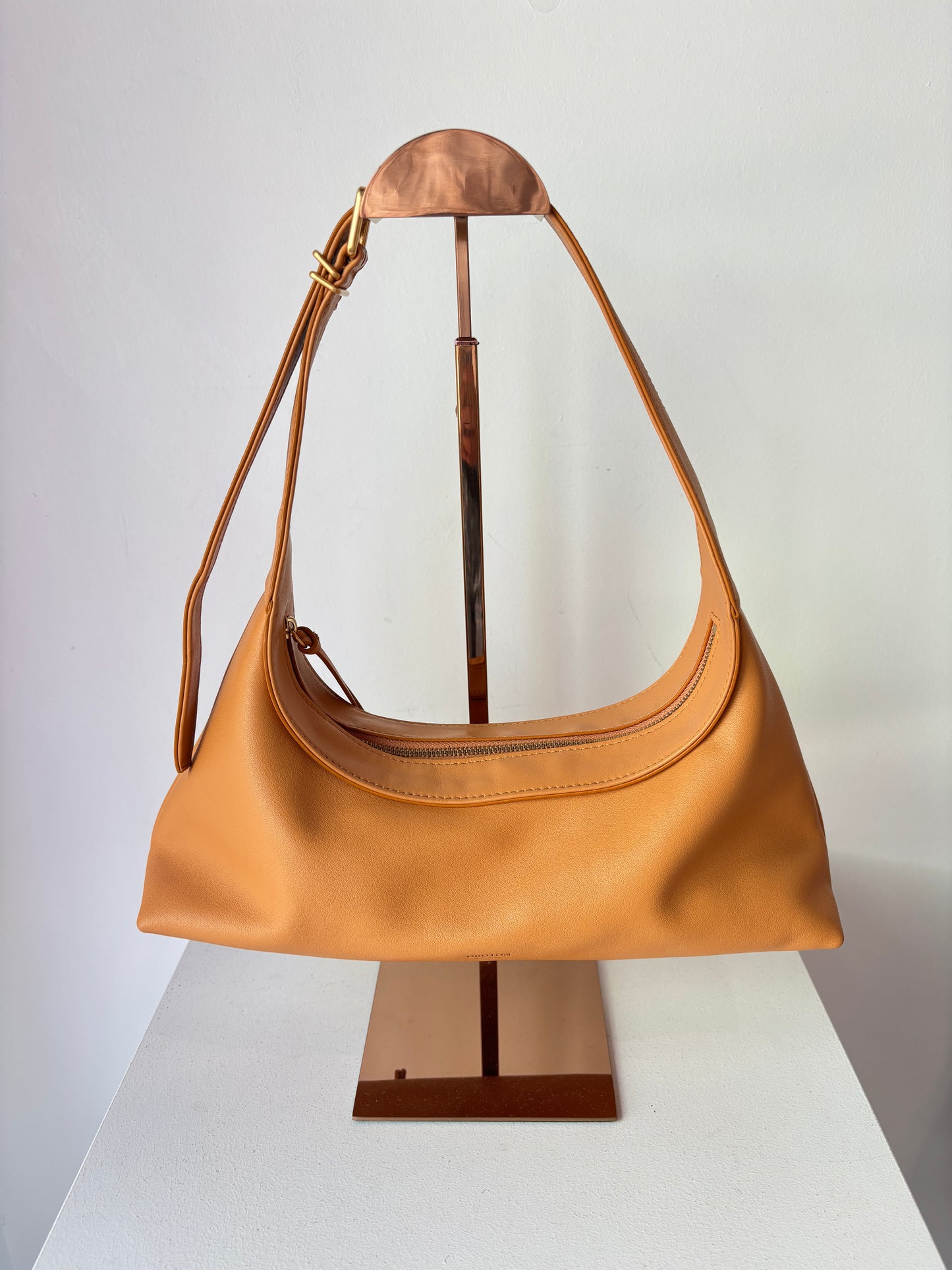 Oroton 'Cinder' baguette handbag