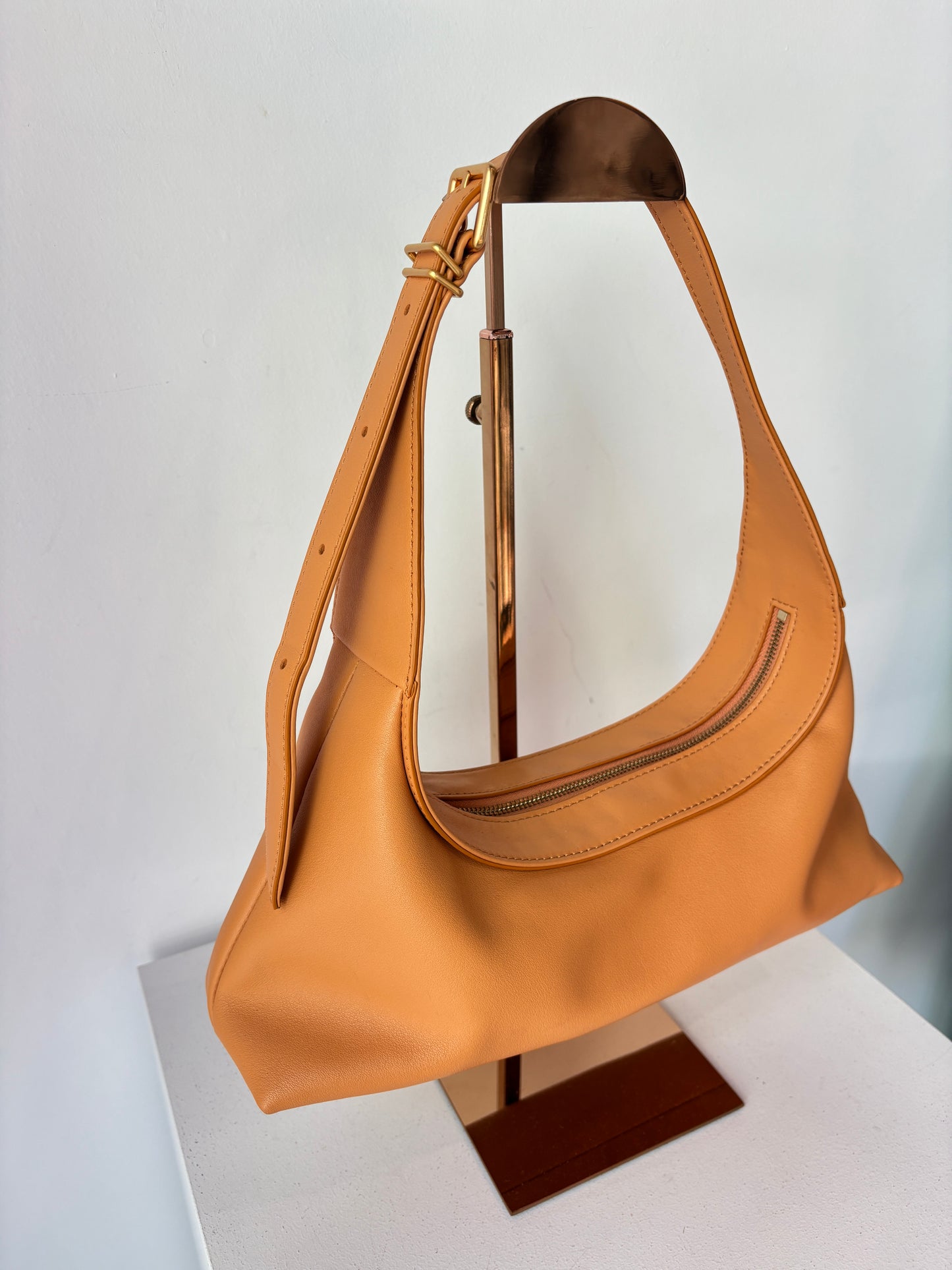 Oroton 'Cinder' baguette handbag