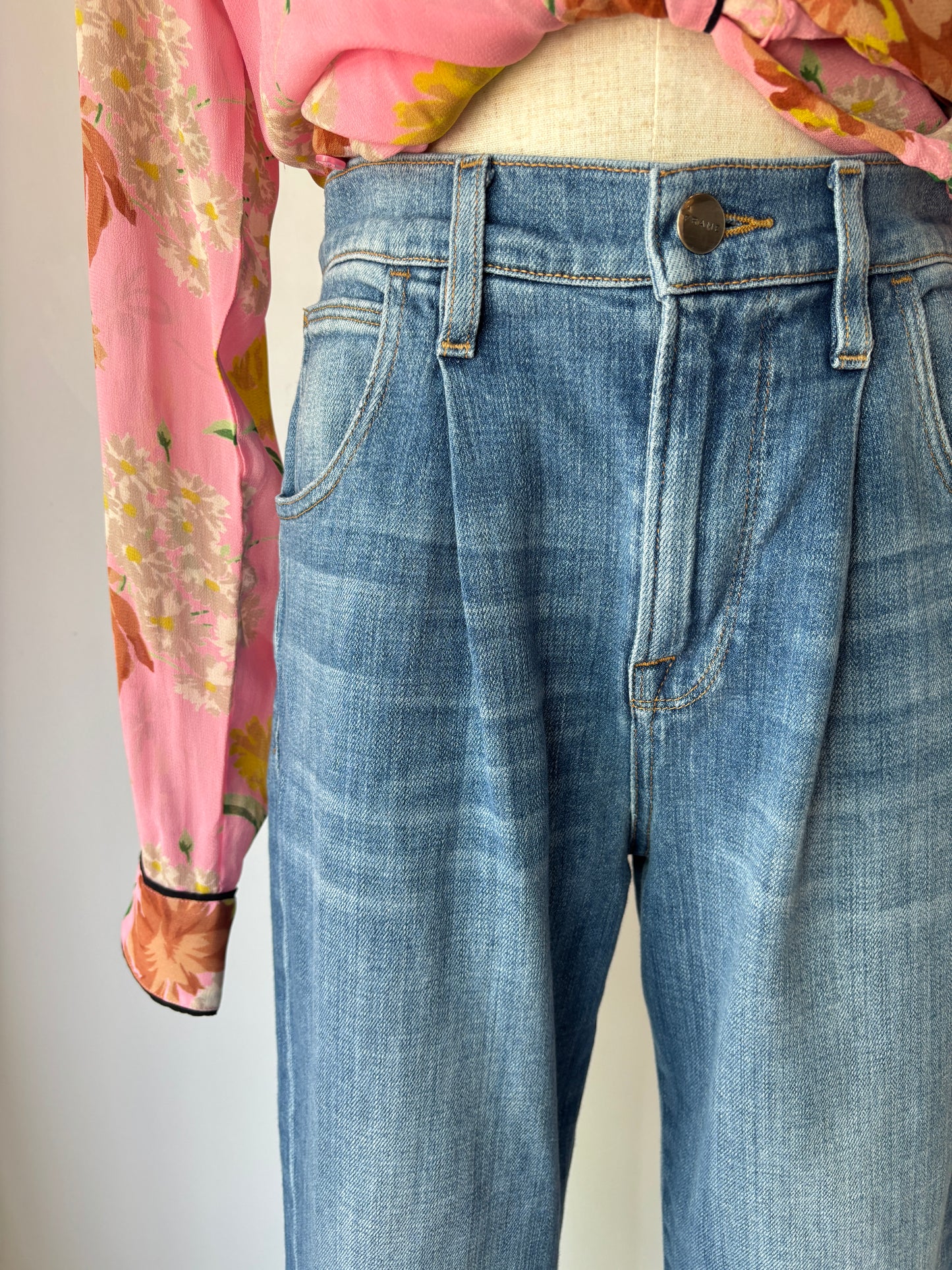 Frame 'Barker' Jeans ~ approx size 10
