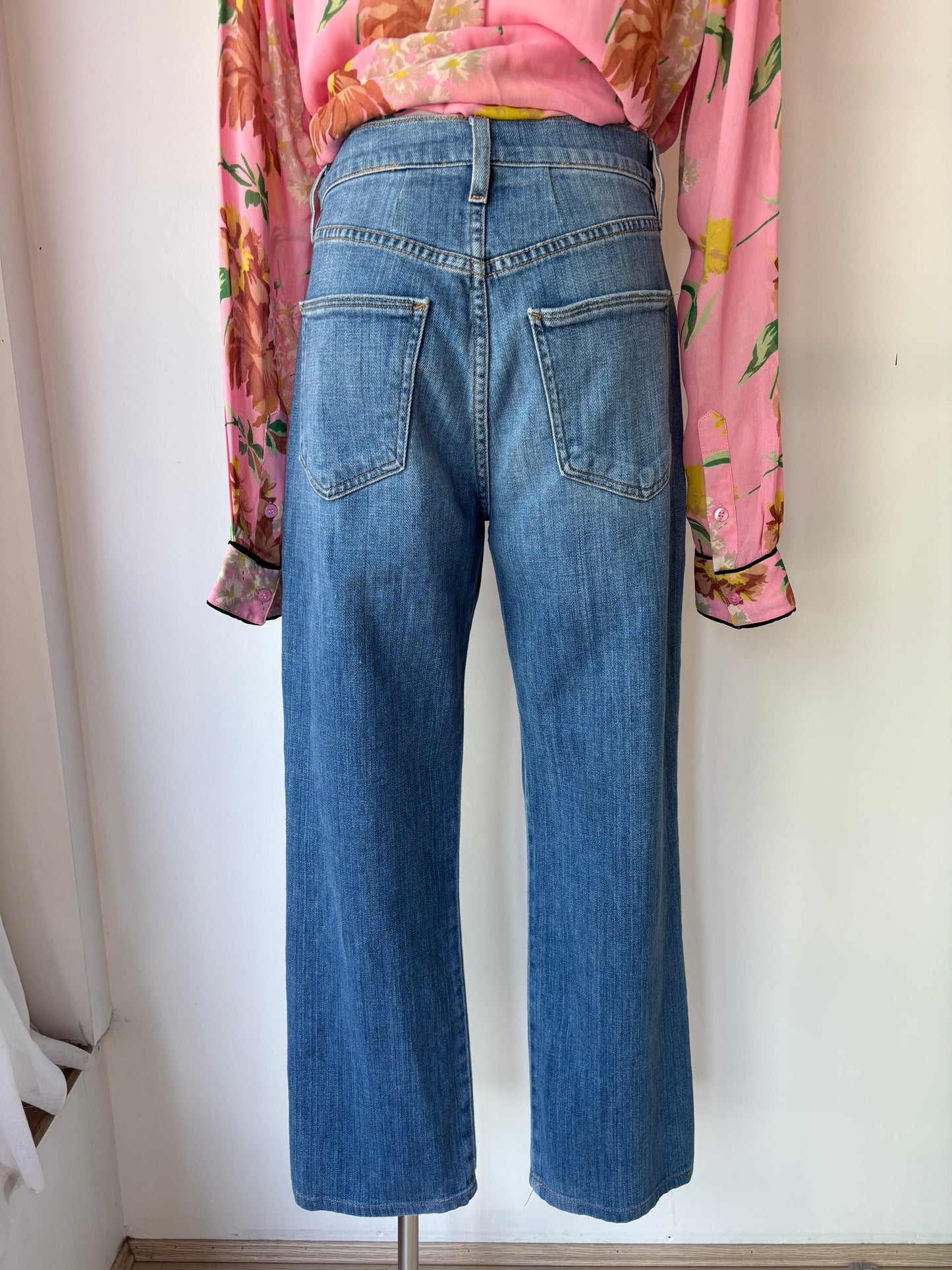 Frame 'Barker' Jeans ~ approx size 10