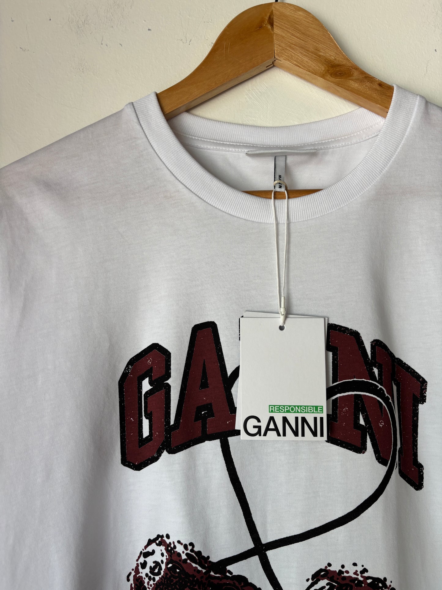 Ganni 'Cherry' Tshirt ~ size Large