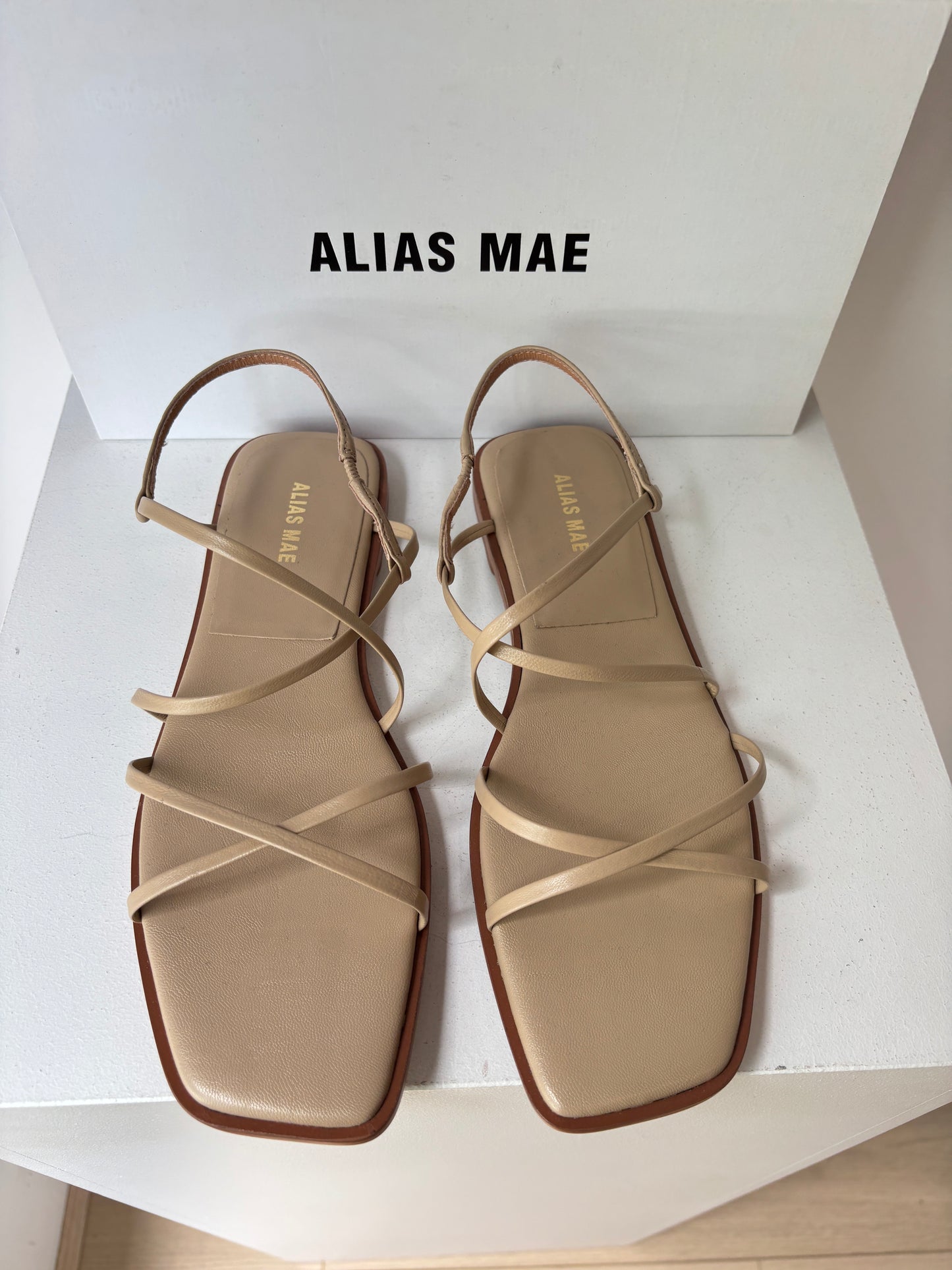 Alias Mae 'Tulin' Sandals ~ size 41