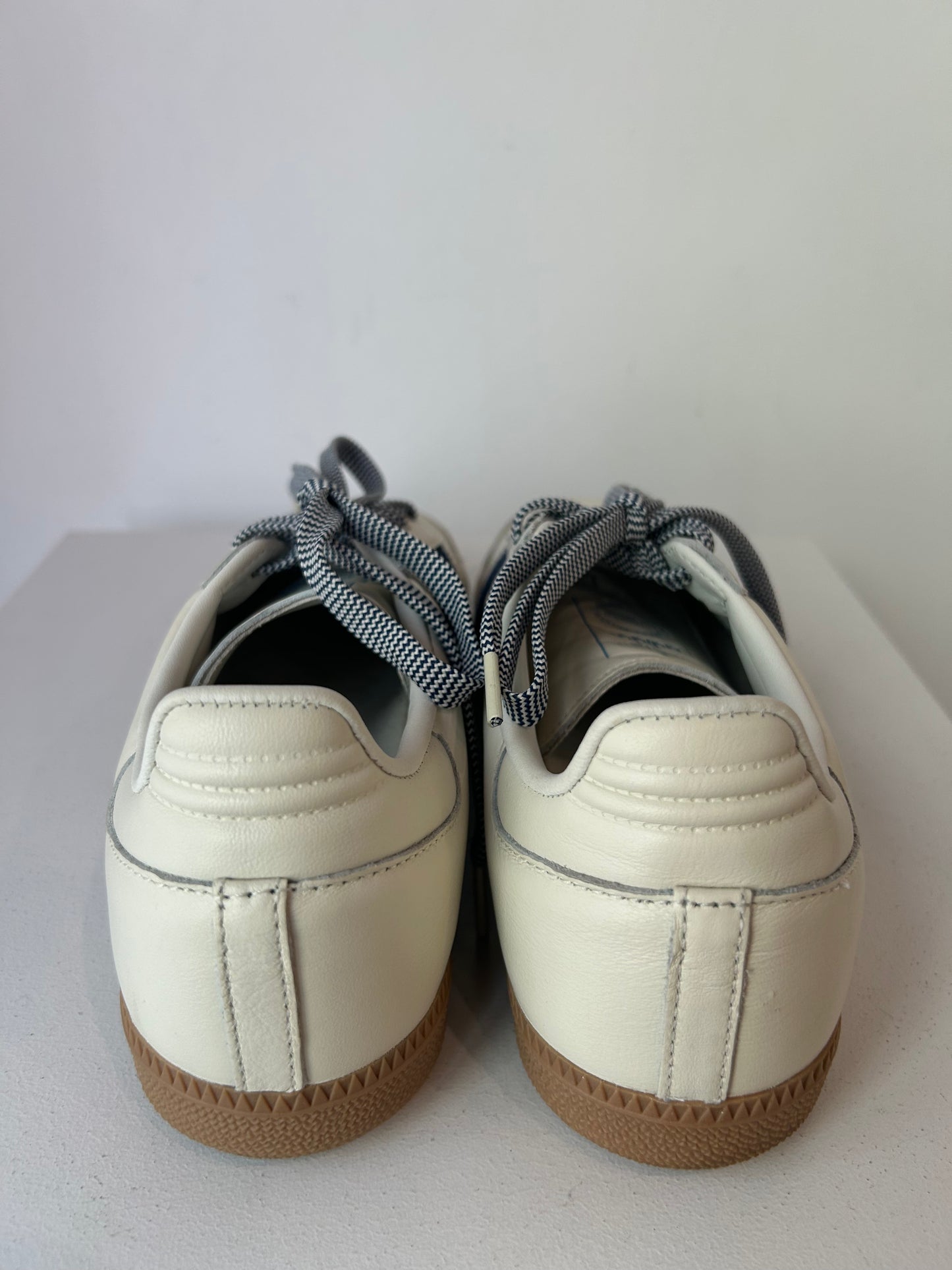 Adidas 'Samba' Sneakers ~ size 40