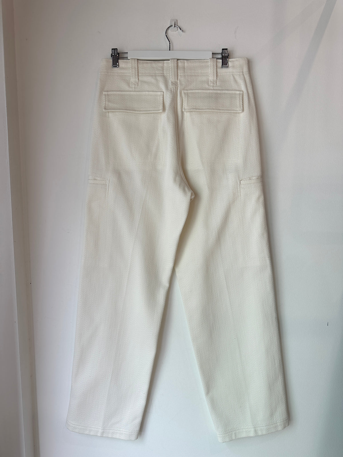 AMI Cargo Pants ~ size Large