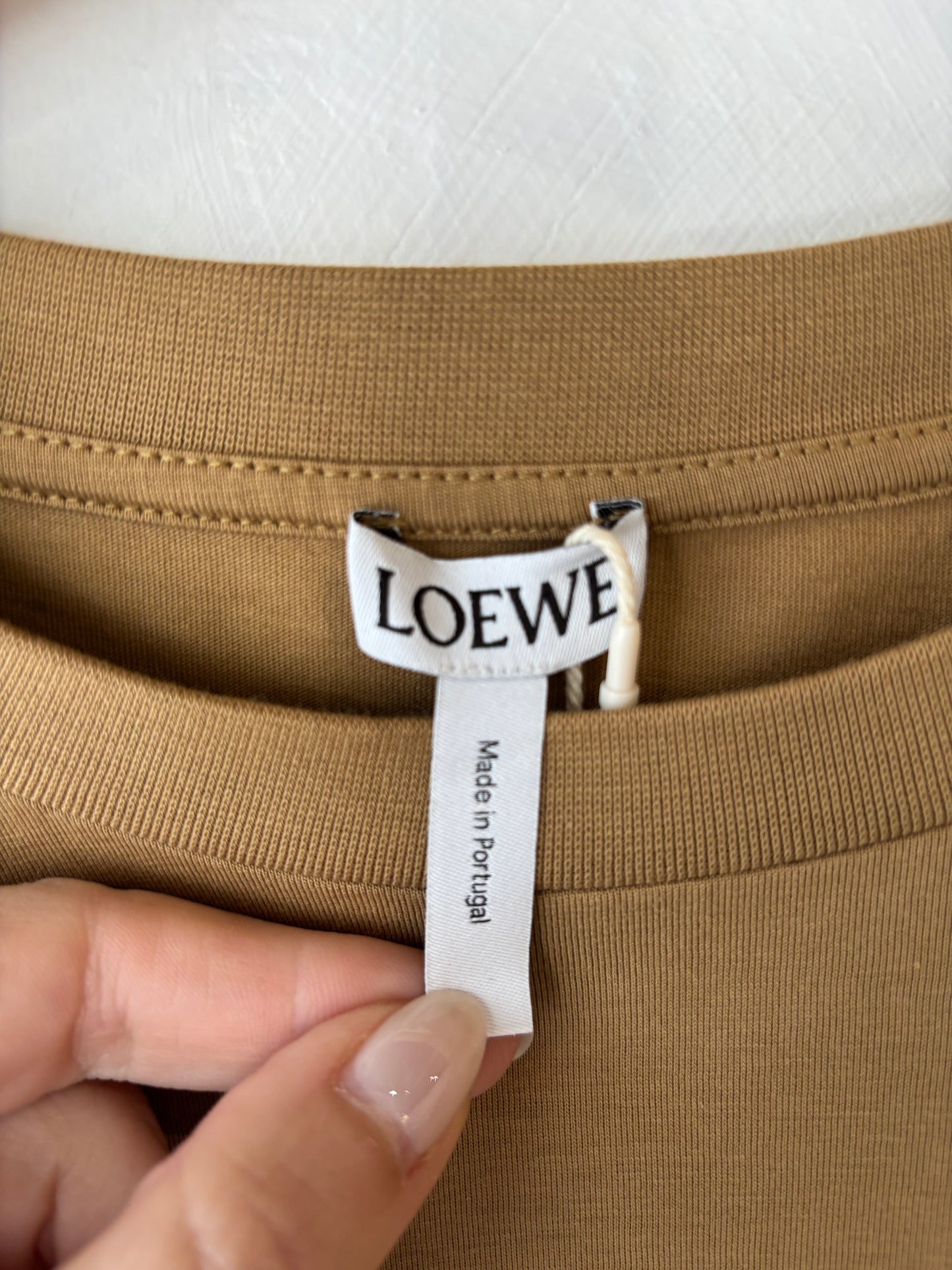 Loewe Logo Tshirt ~ size M