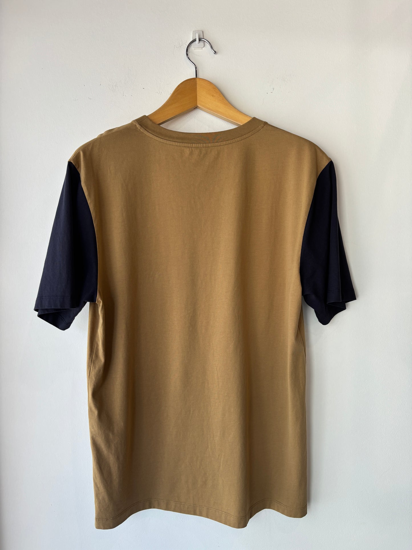 Loewe Logo Tshirt ~ size M
