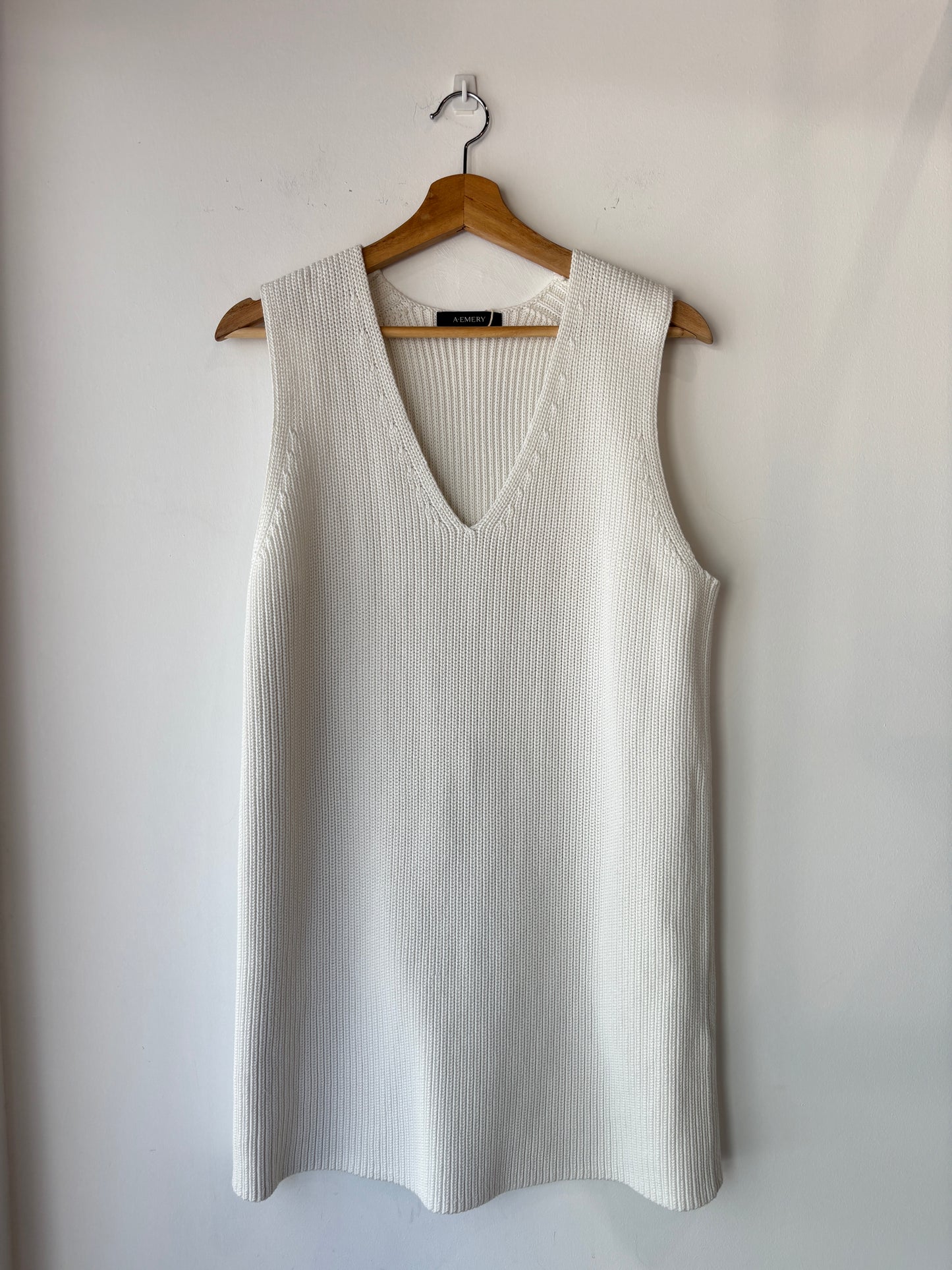 A.Emery knit ~ size XS