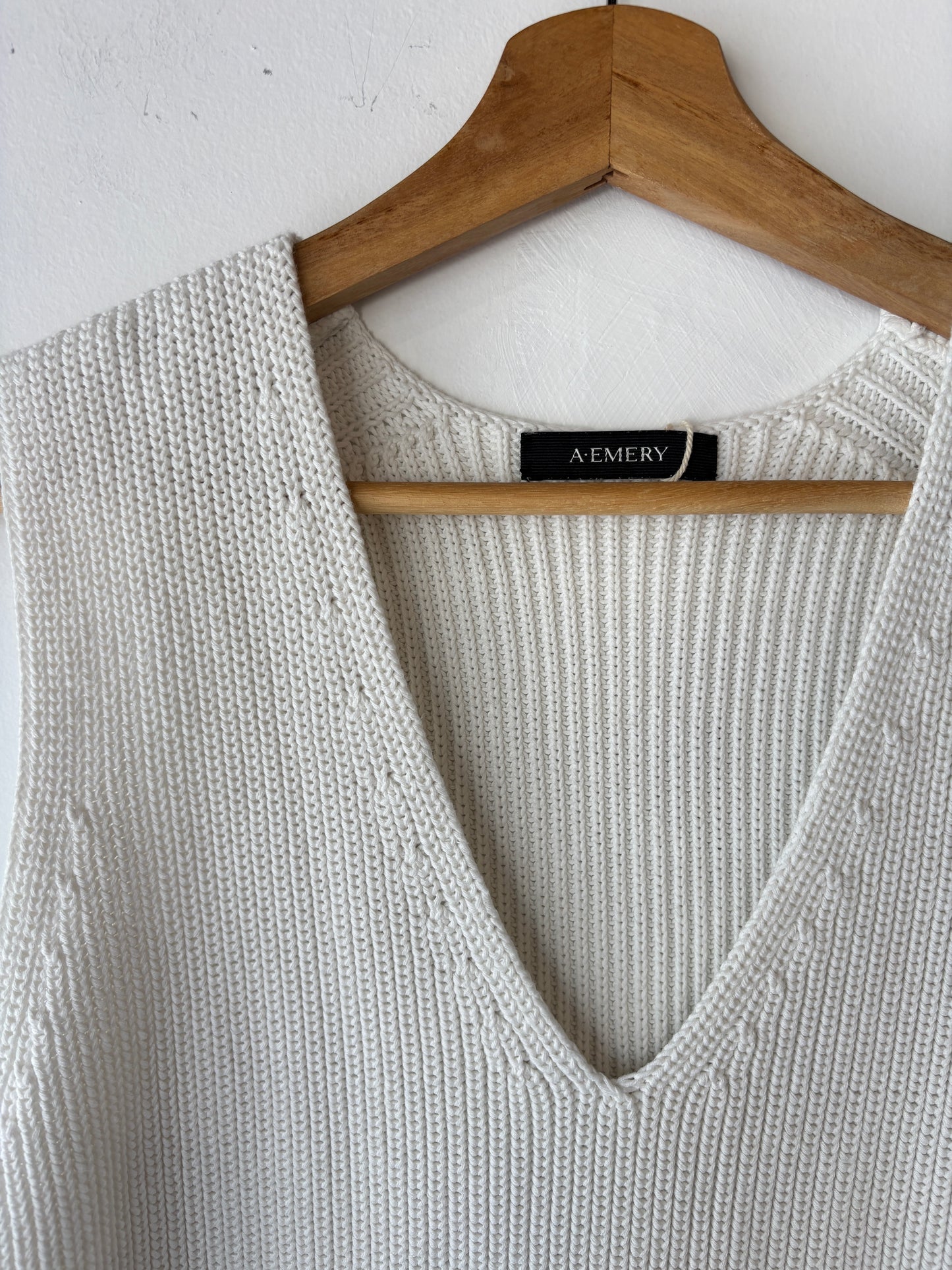 A.Emery knit ~ size XS