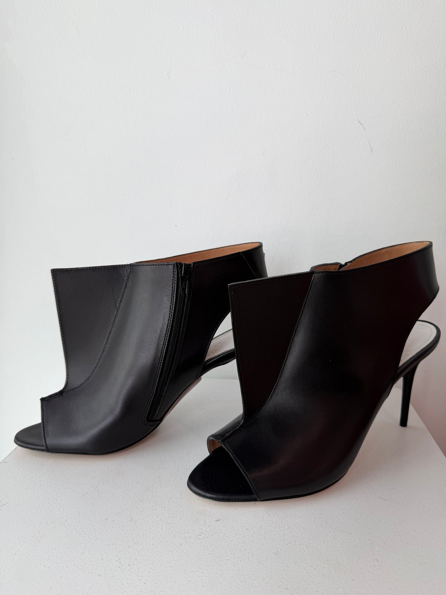 Maison Margiela Fin Heels ~ size 39