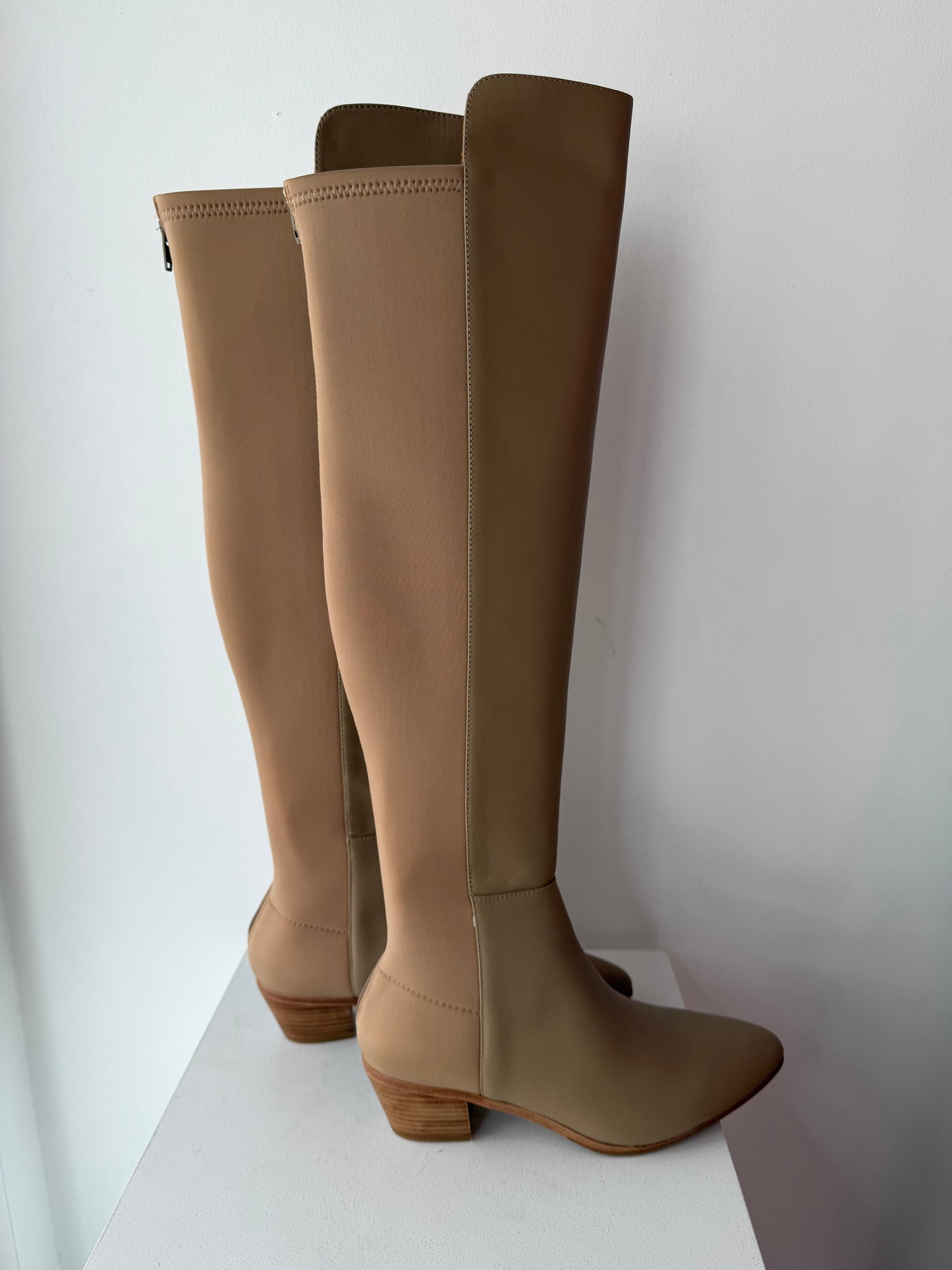 Bared 'Ostrich' Boots ~ size 38