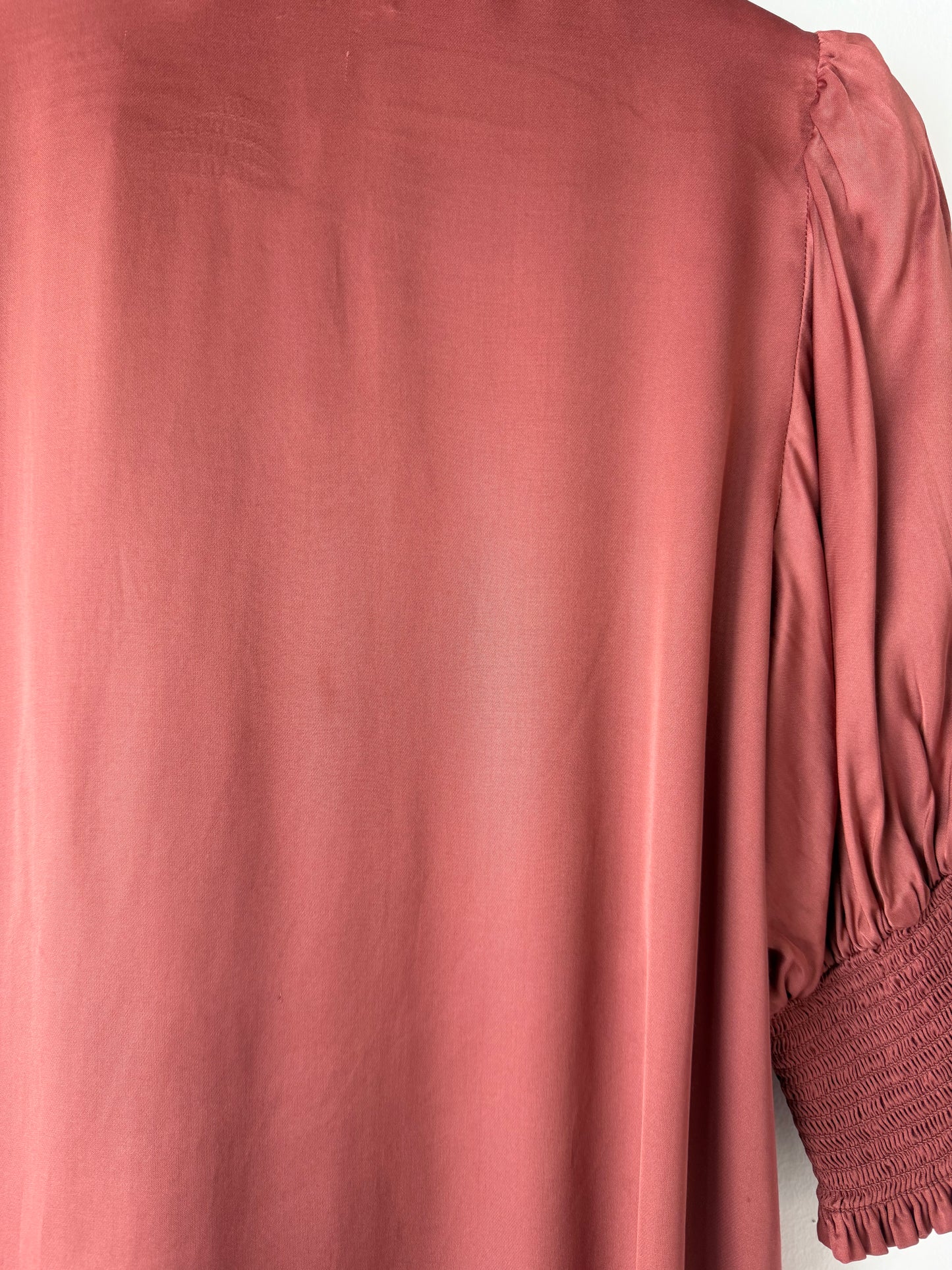 Munthe Silky Top ~ size 40 (au 12)