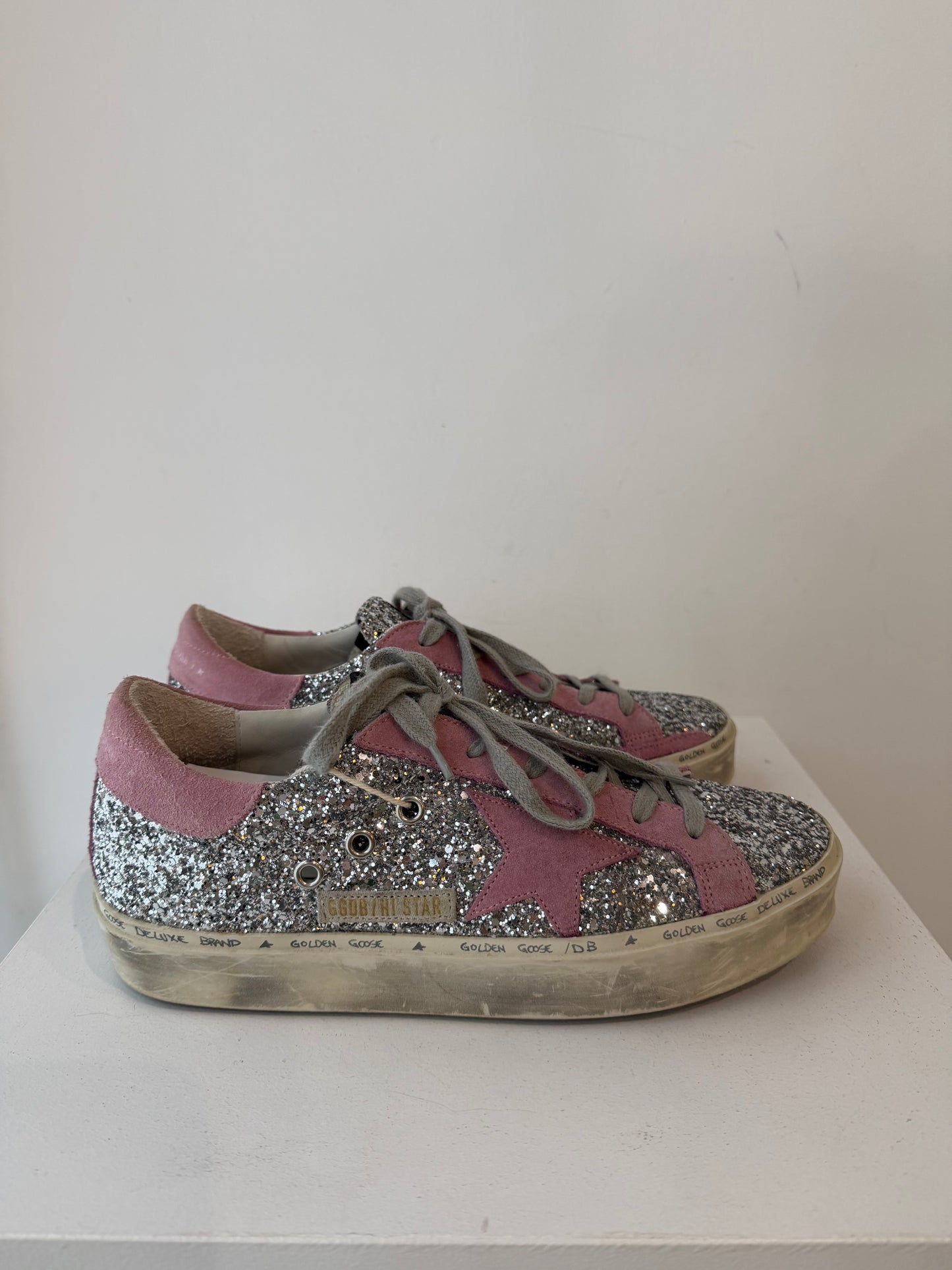 Golden Goose 'Hi Star' Sneakers ~ size 39