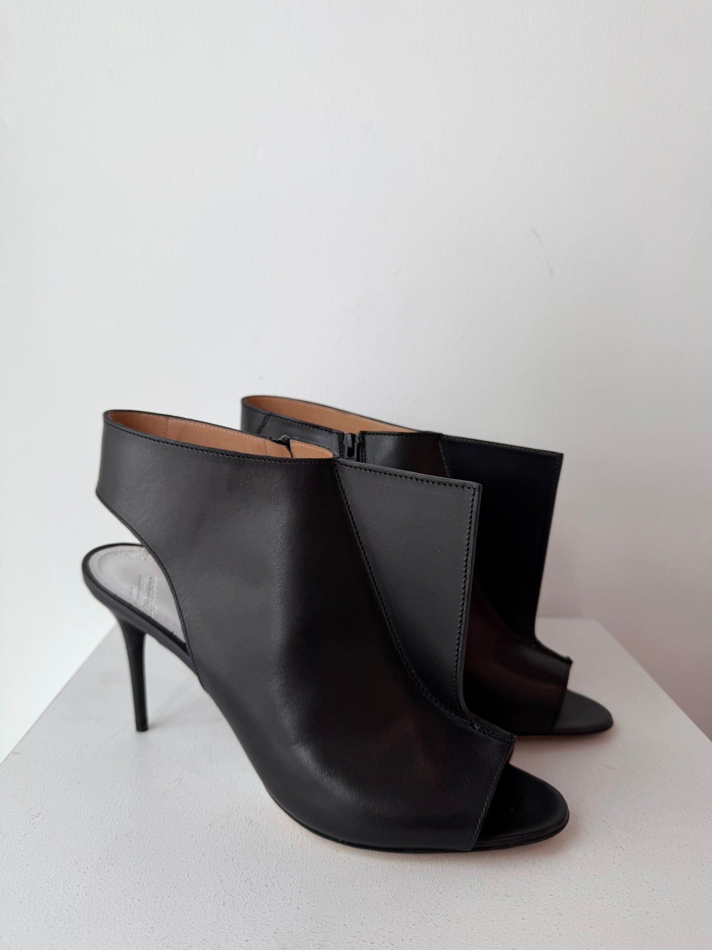Maison Margiela Fin Heels ~ size 39