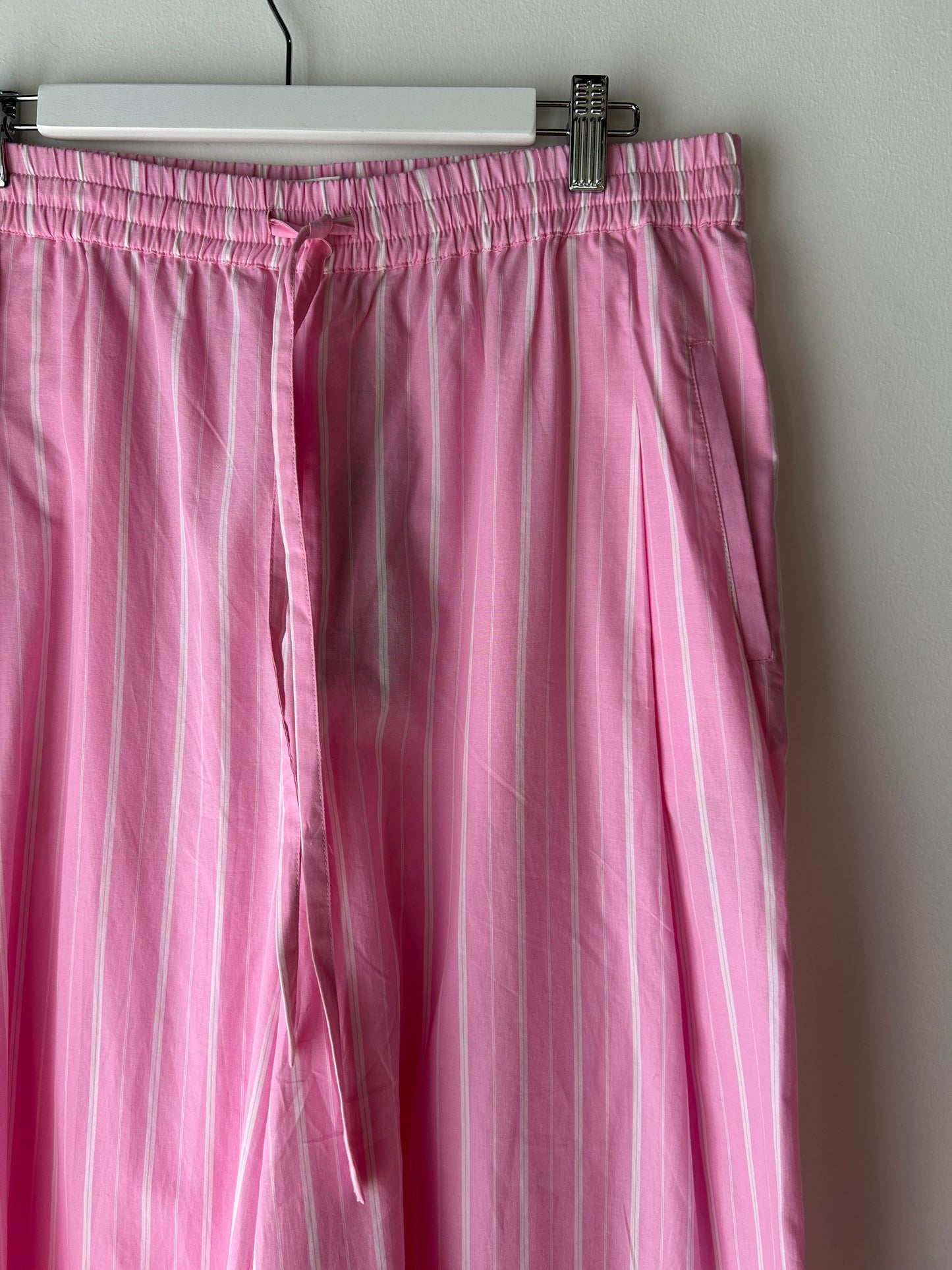 Essentiel Antwerp 'Feebles' Pants ~ size 40 (au 10/12)