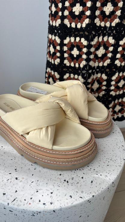 Alias Mae ‘Vera’ Slides ~ size 41