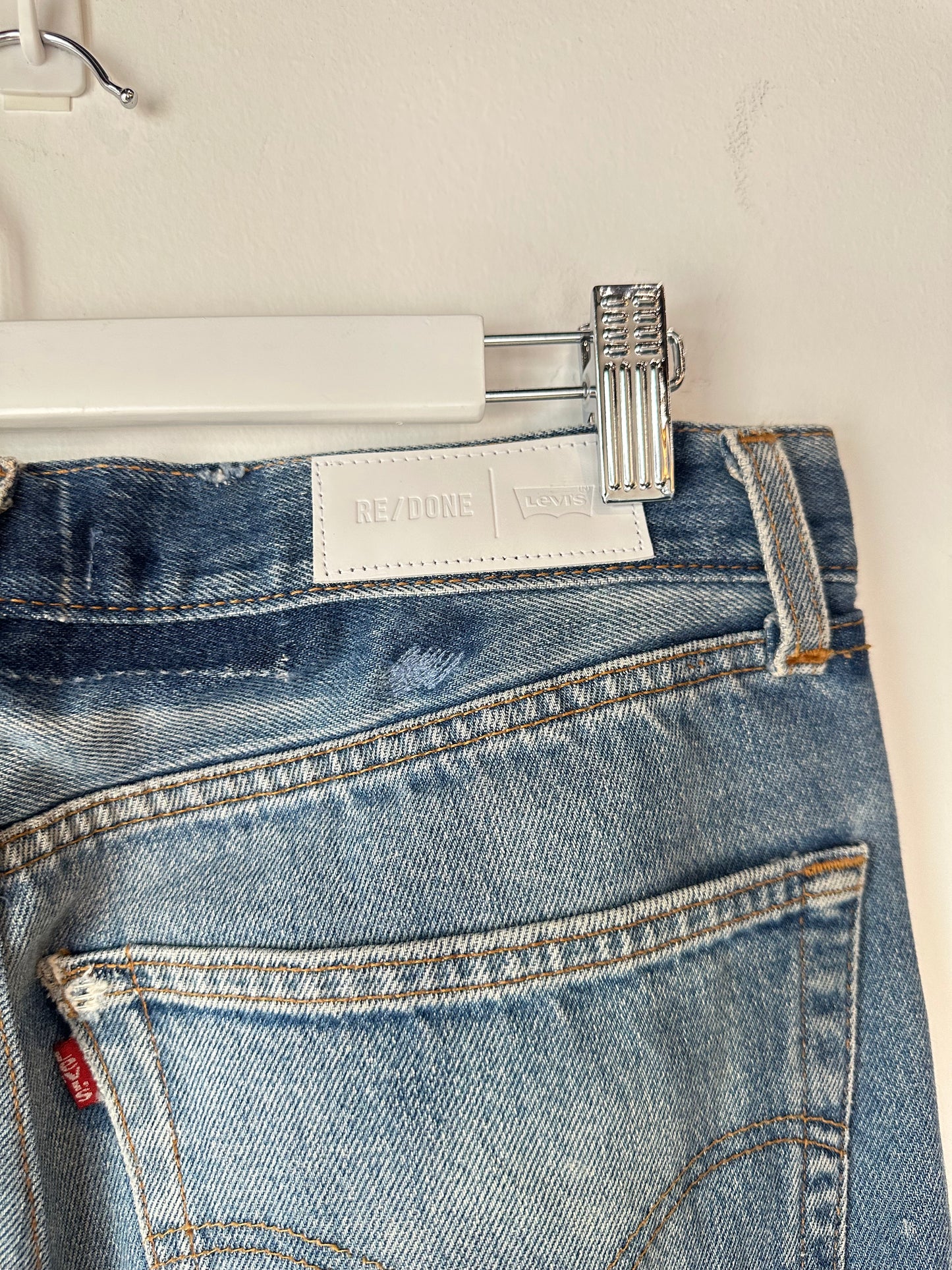 Re/Done x Levis Distressed Jeans ~ size 31