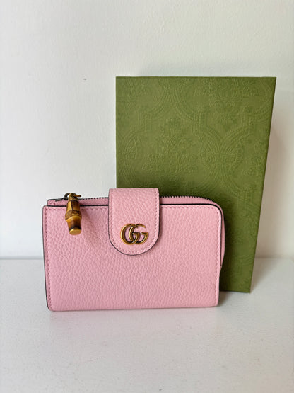 Gucci 'Double G' pink wallet