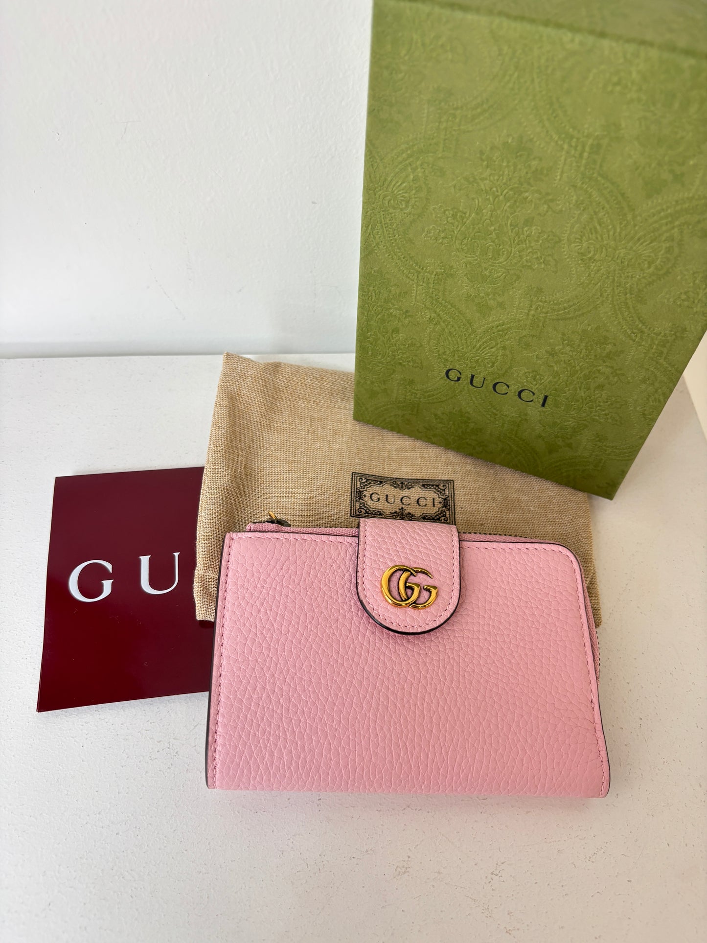 Gucci 'Double G' pink wallet