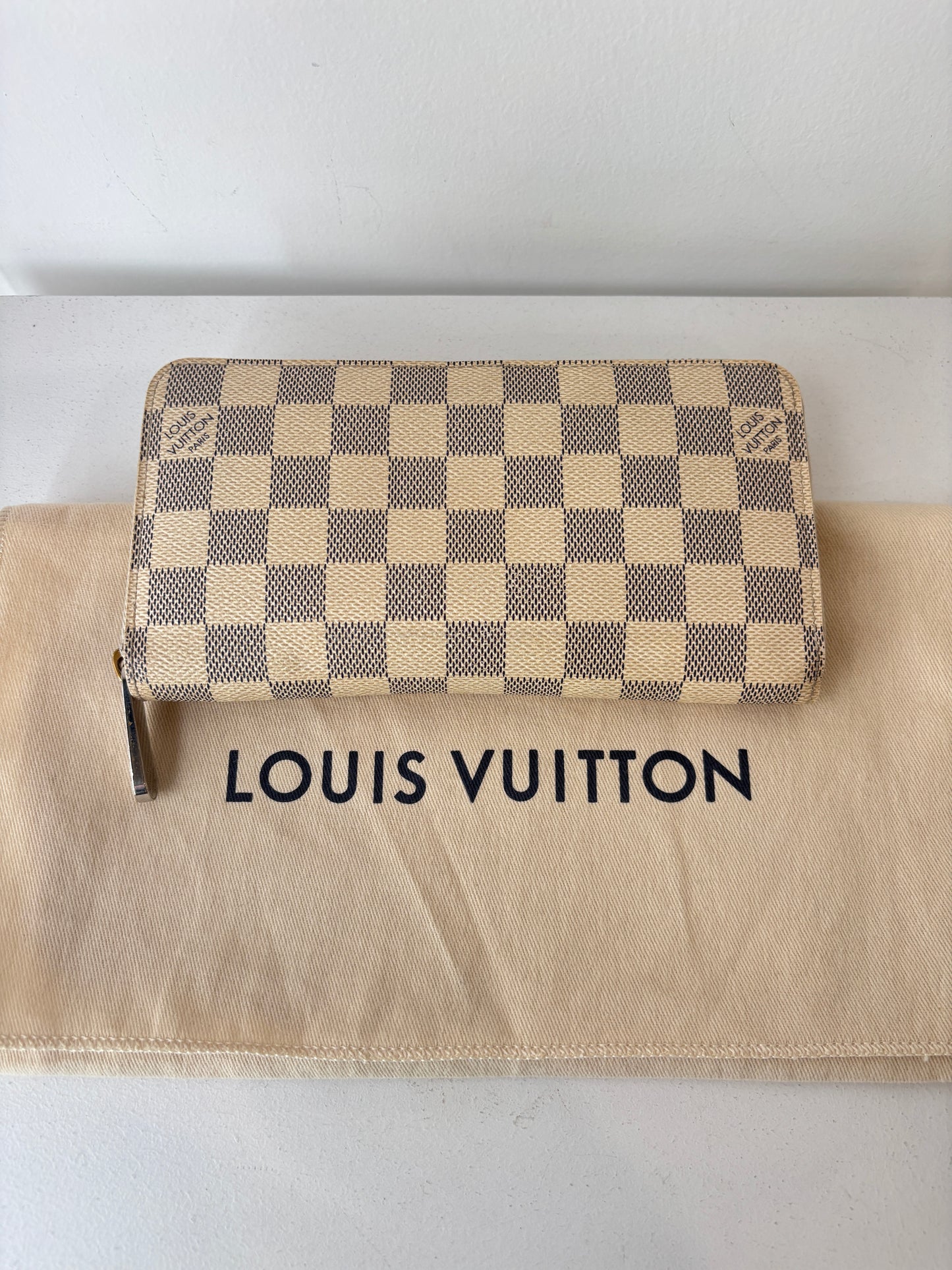 Louis Vuitton 'Zippy' wallet in Damier Azur