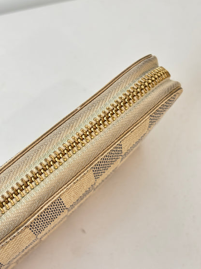 Louis Vuitton 'Zippy' wallet in Damier Azur