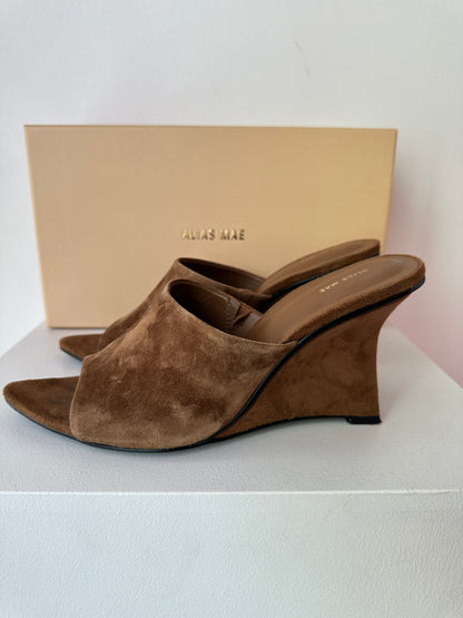 Alias Mae 'Rhita' Wedges ~ size 39