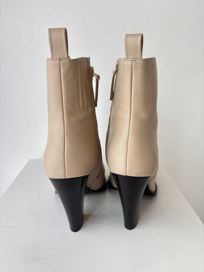 Alias Mae 'Tayla' boots ~ sz 41