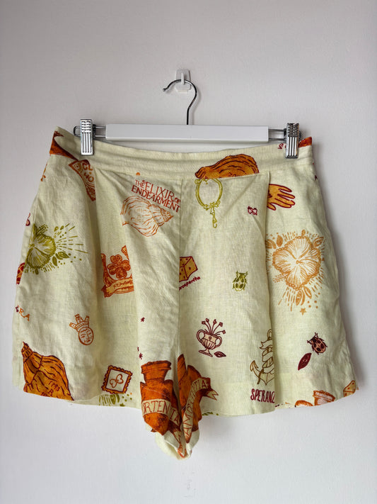 Roame Linen Shorts ~ size 2 (au 10)