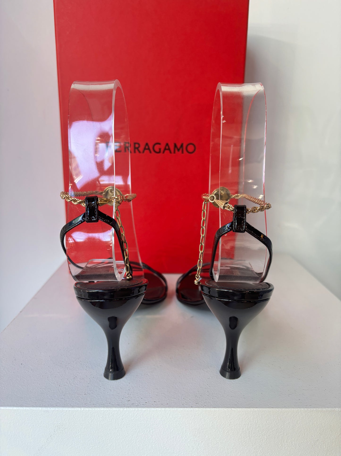 Ferragamo 'Denise' patent heels ~ size 7 (EU 37.5)