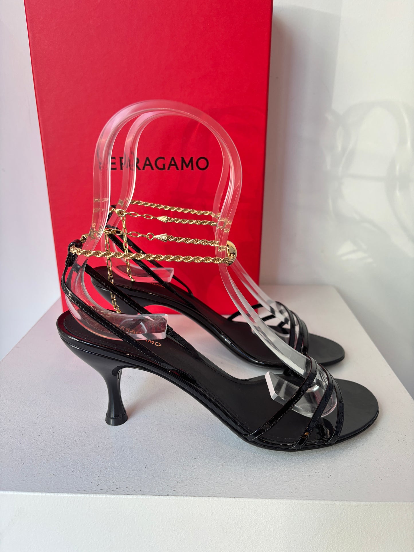 Ferragamo 'Denise' patent heels ~ size 7 (EU 37.5)