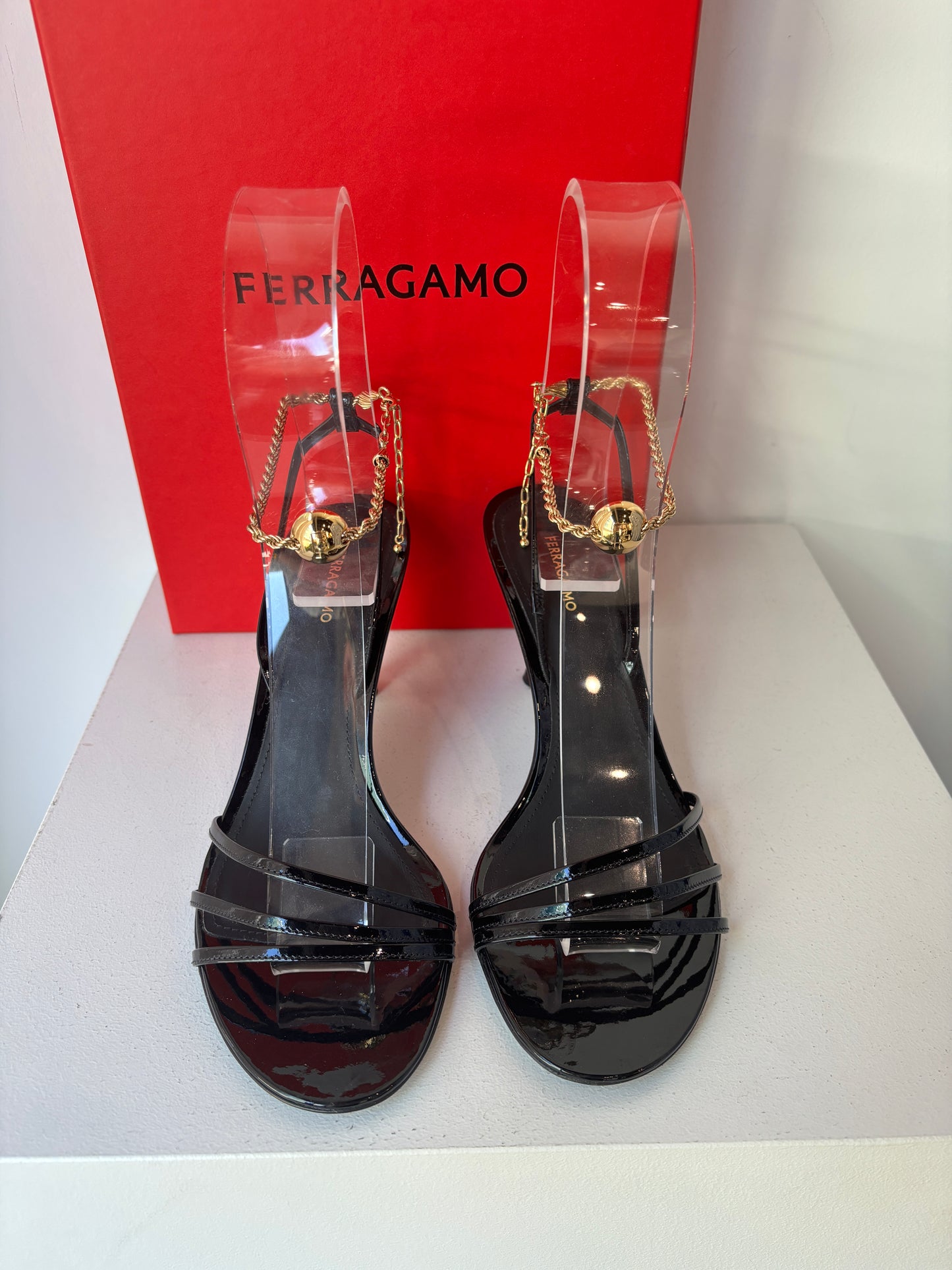 Ferragamo 'Denise' patent heels ~ size 7 (EU 37.5)