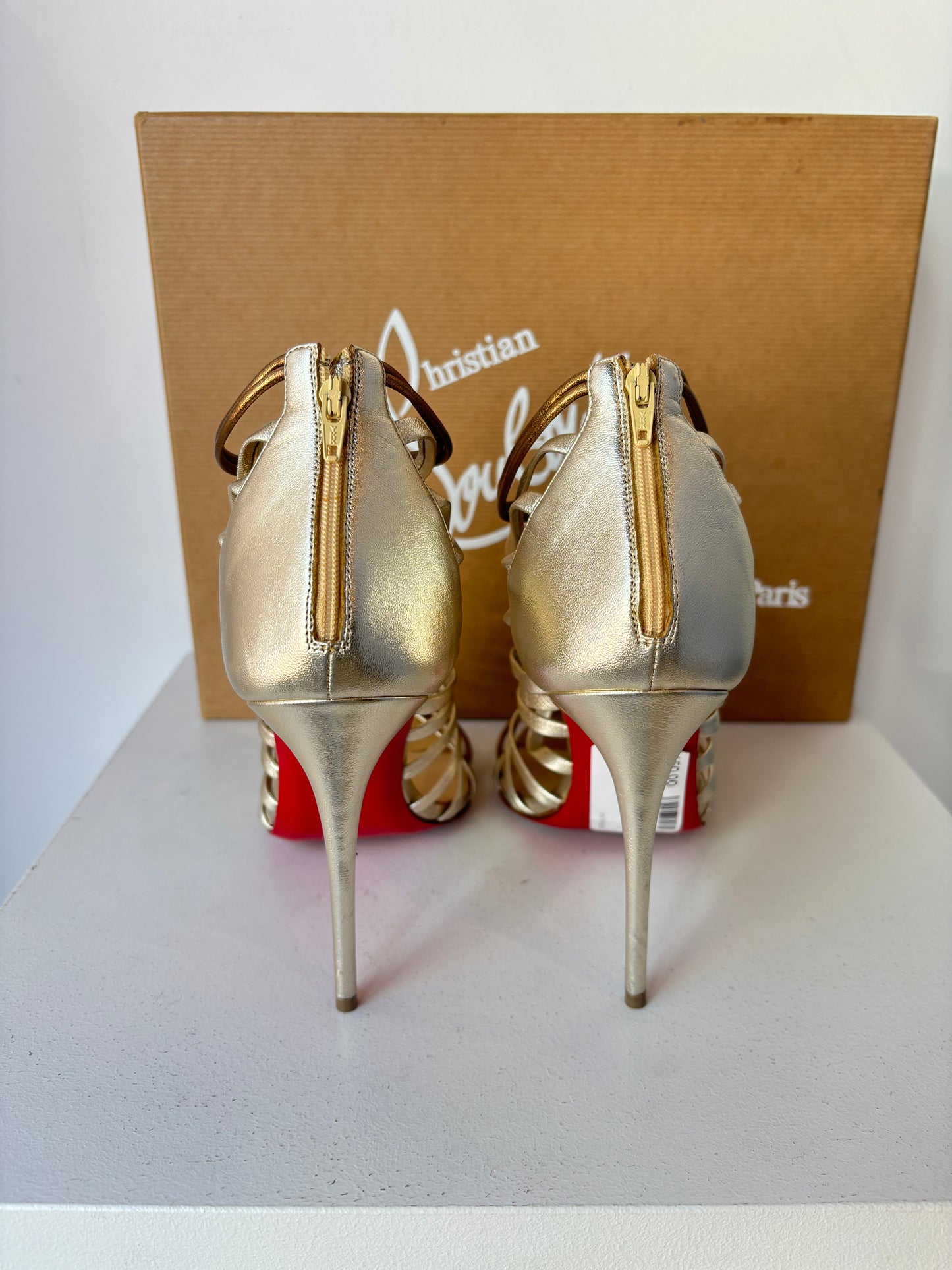Christian Louboutin 'Milla' heels ~ size 37