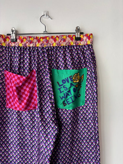 Me369 'Bailey -Twisted Love' pants ~ size Medium