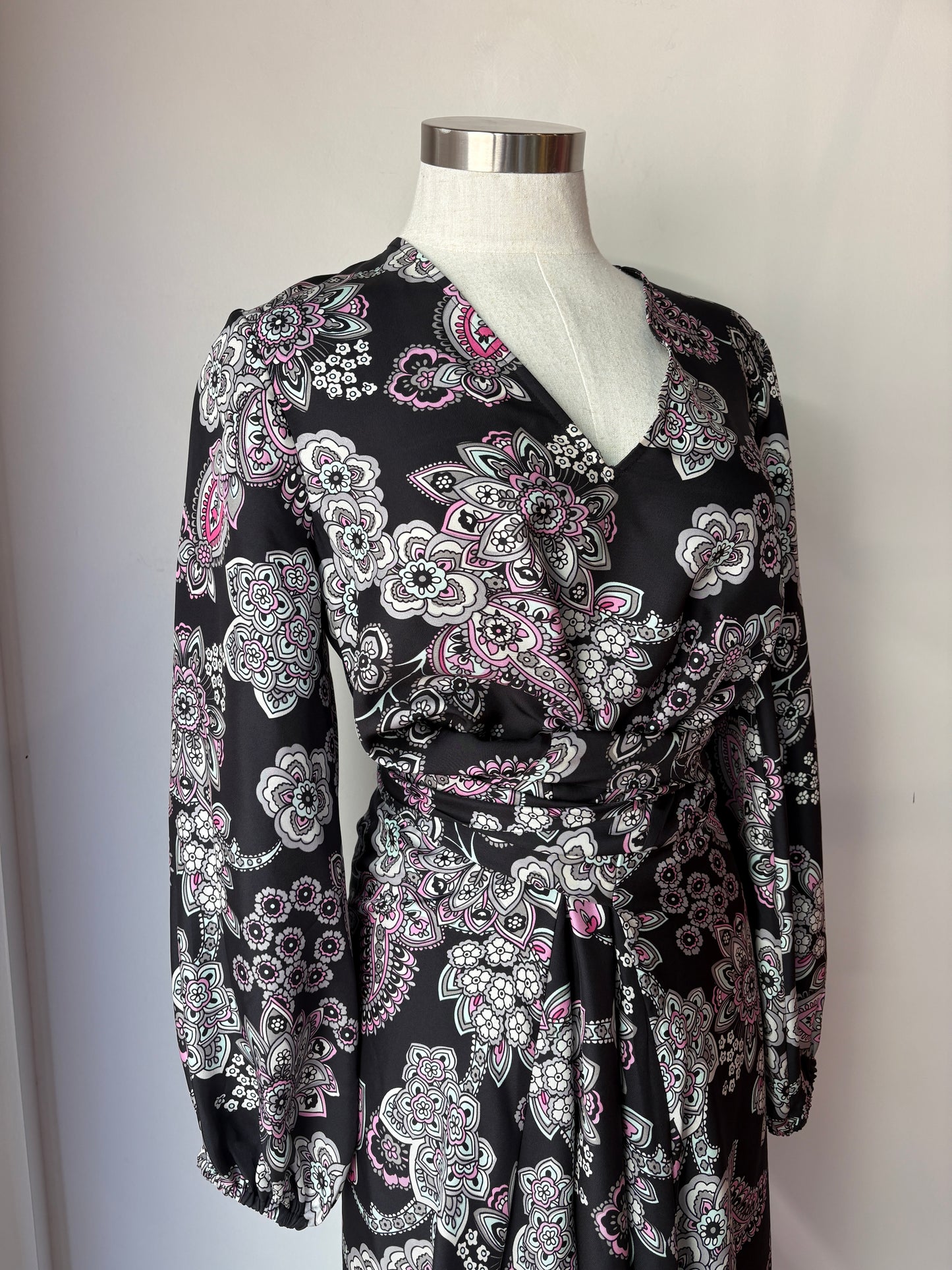 Scanlan Theodore Silk Dress ~ size 8