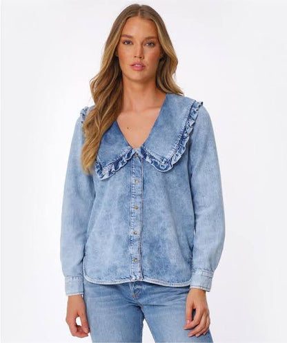 Ganni denim shirt~ size 40 (au 12)
