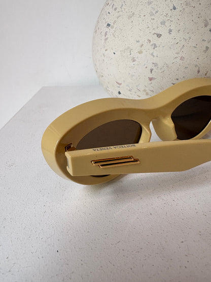 Bottega Veneta cat eye sunglasses
