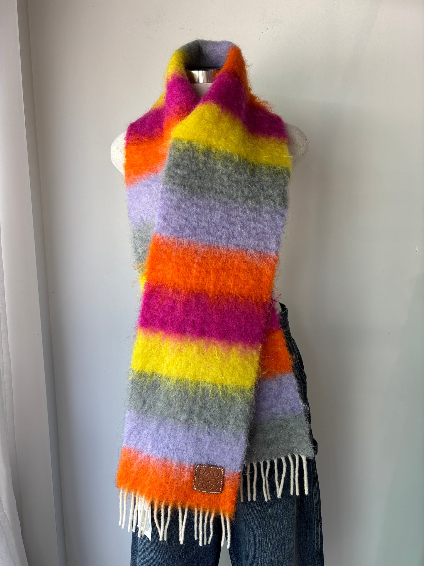 Loewe 'Logo Applique Fringed' Scarf