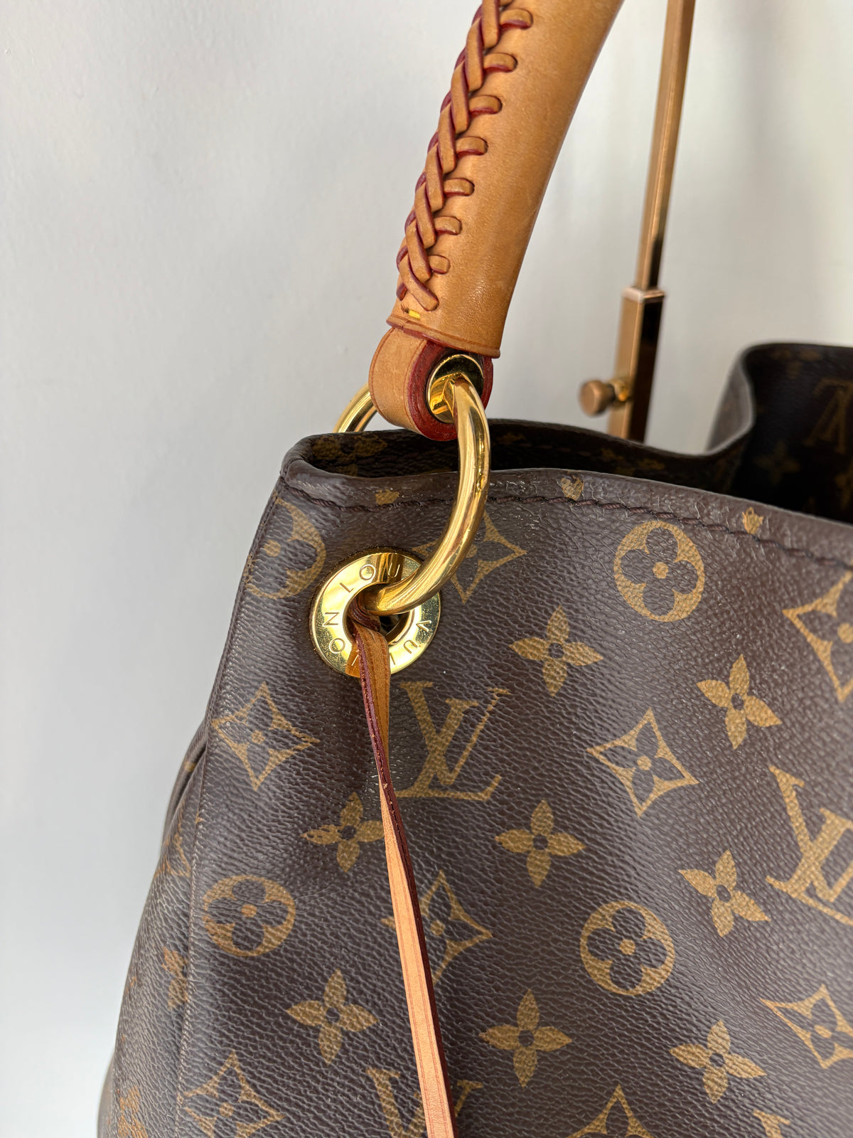 Louis Vuitton 'Artsy' Tote