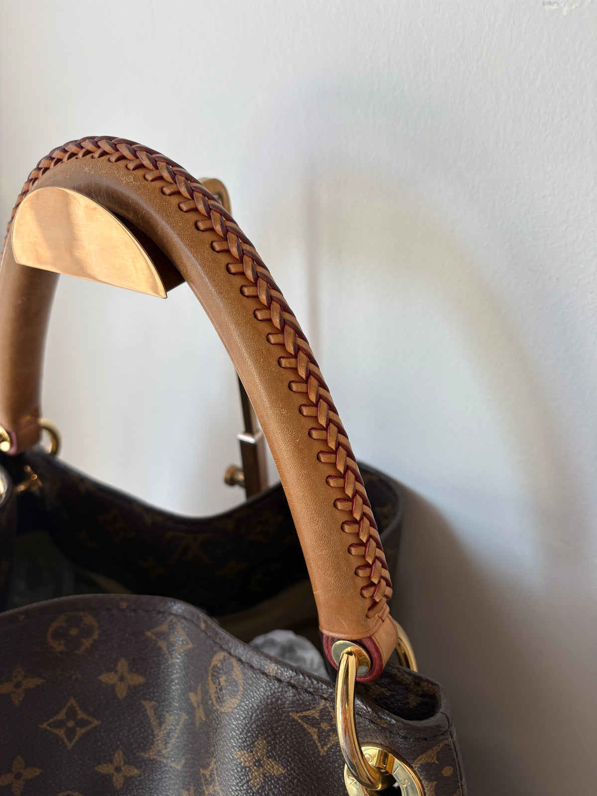 Louis Vuitton 'Artsy' Tote