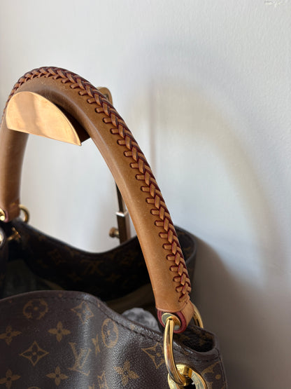 Louis Vuitton 'Artsy' Tote