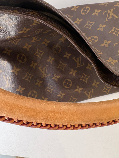 Louis Vuitton 'Artsy' Tote