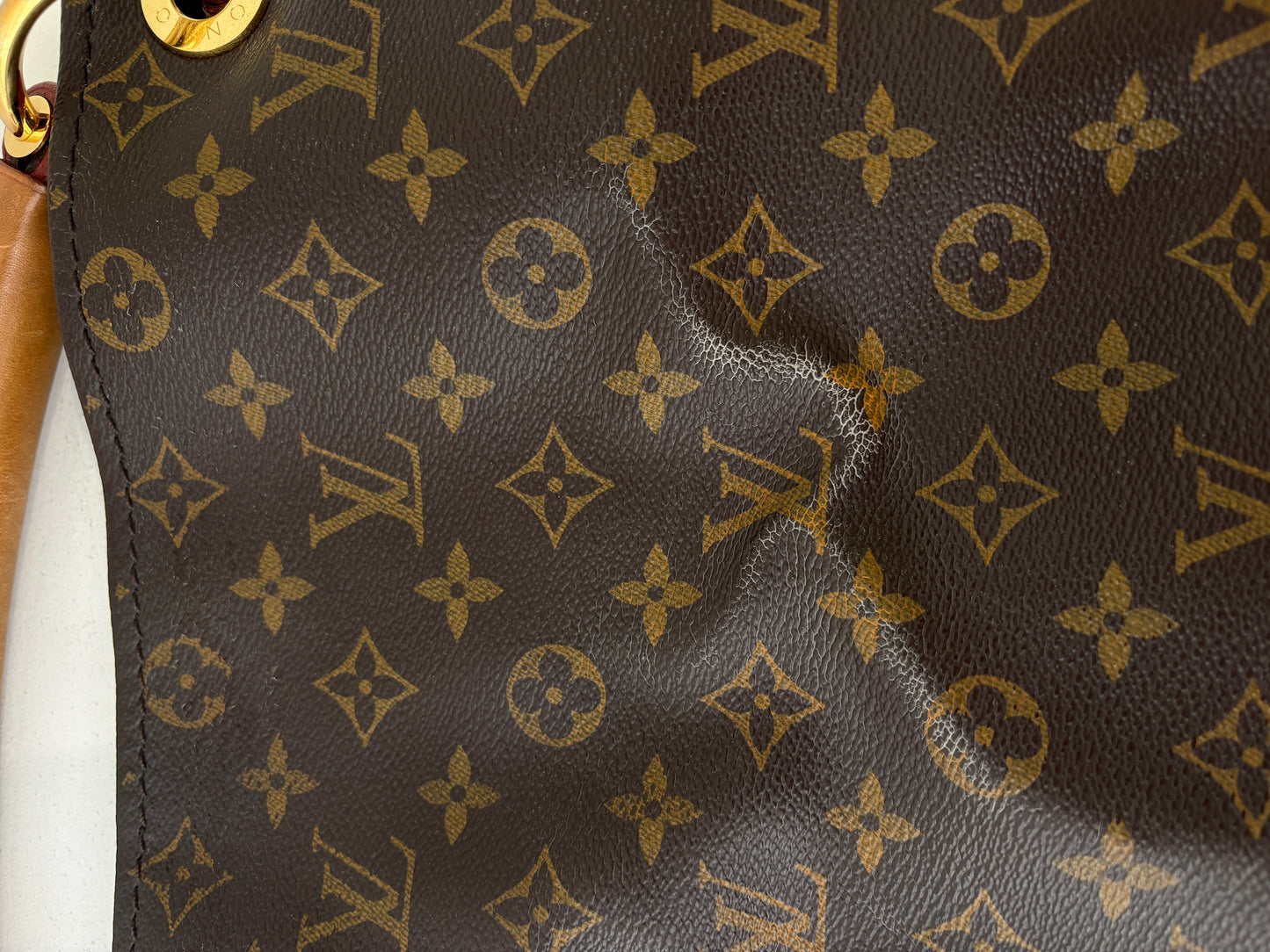 Louis Vuitton 'Artsy' Tote