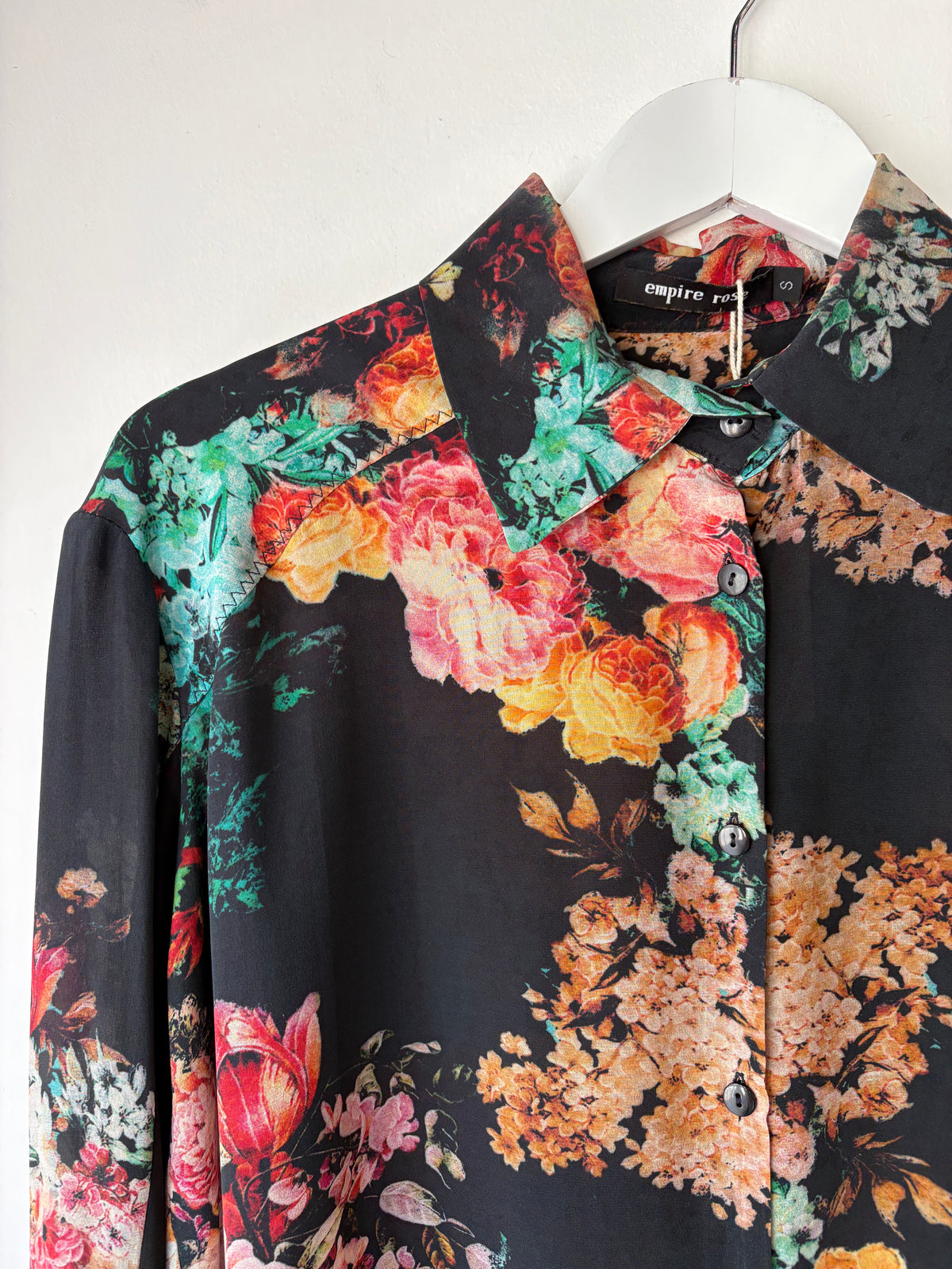 Empire Rose Floral Shirt ~ size Small
