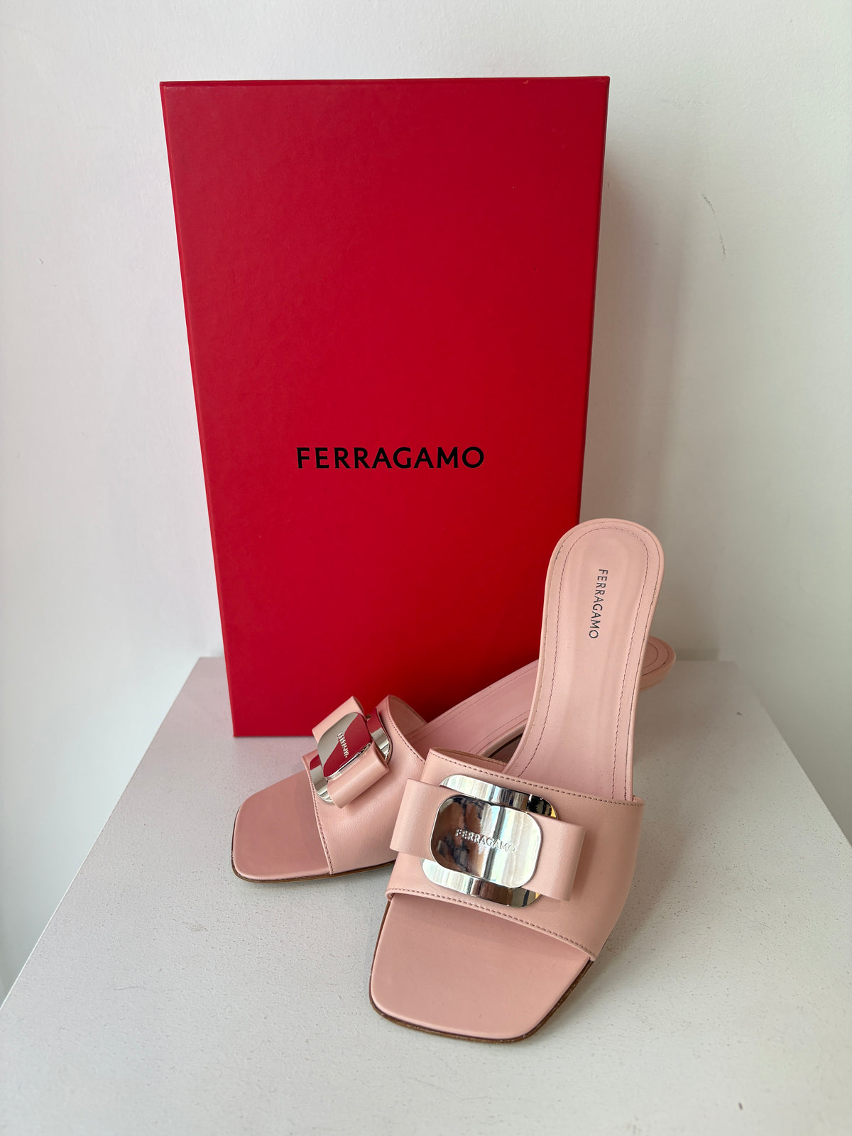 Ferragamo 'Zelie' heels ~ size 6.5