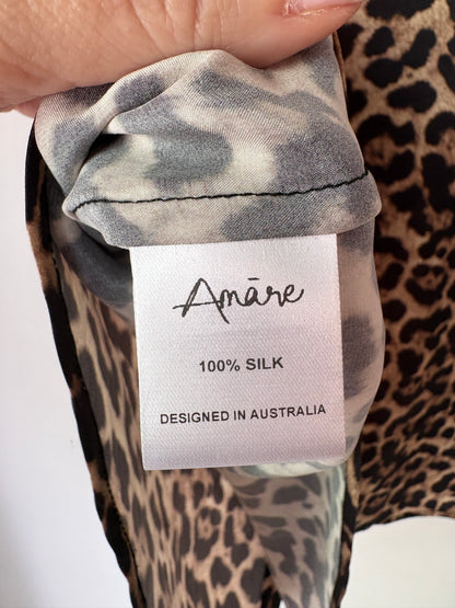Amare ‘Harper’ shirt ~ size 8