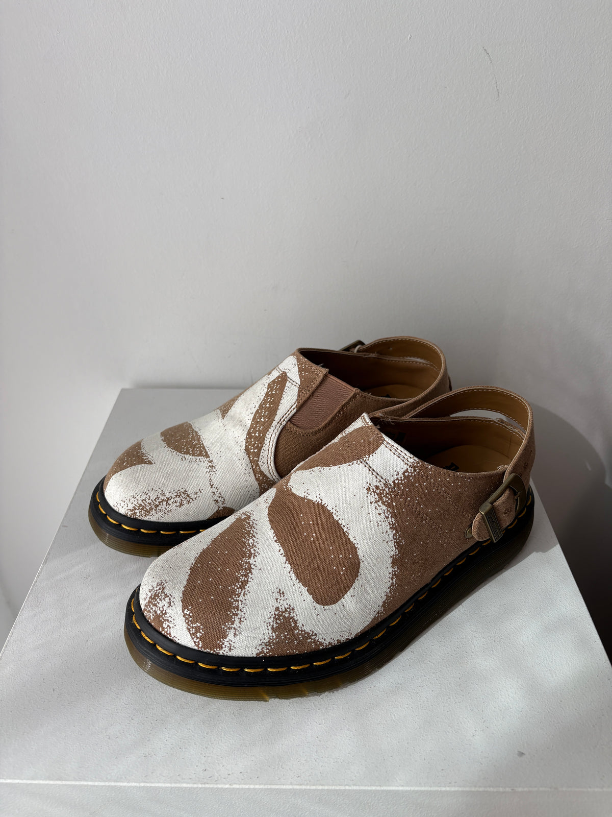 Dr Martens 'Isham' Mule ~ size 39