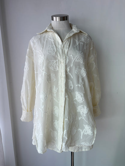 Dissh 'Azalea' cream shirt ~ size 4